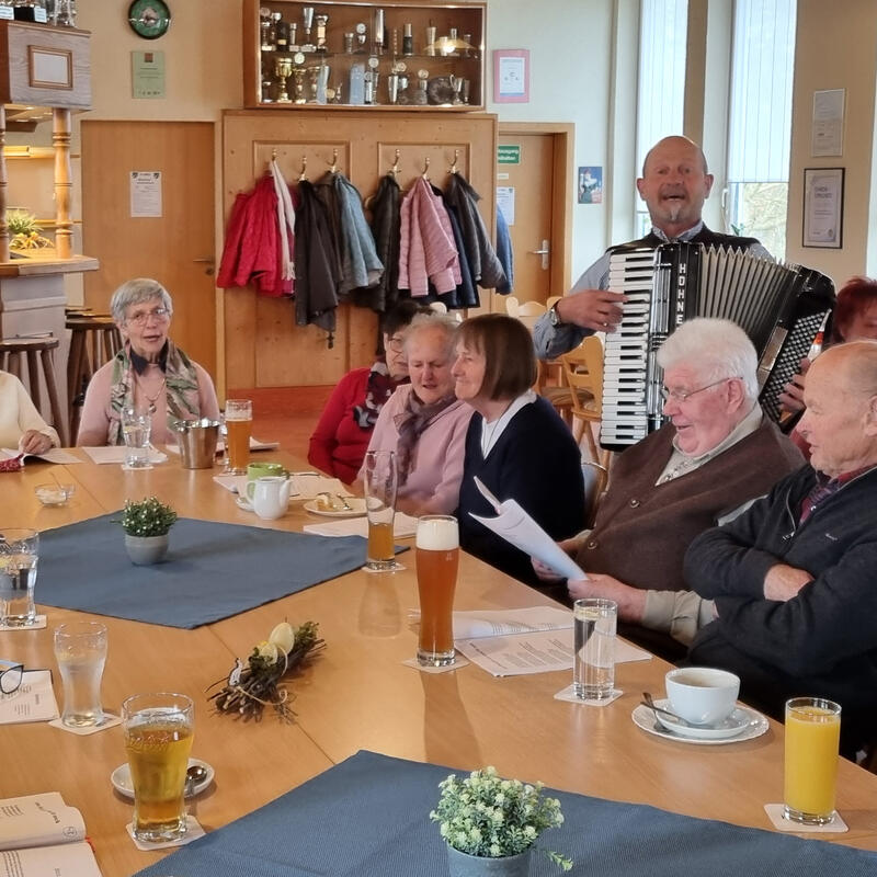 Seniorenbeirat: Singen mit Andreas Fischer, März 2024