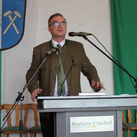 Bild vergr��ern: MdL Alexander Flierl freute sich �ber die gelungene und lang�hrige Zusammenarbeit der Arbeitsgemeinschaft.