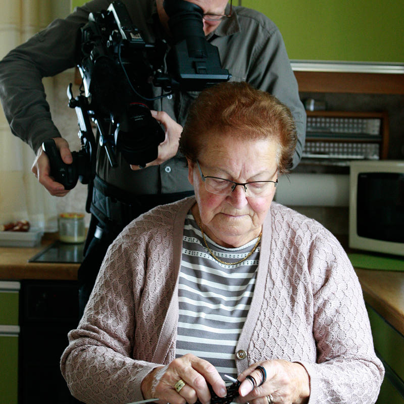 Irmgard Gietl bei den Filmaufnahmen 