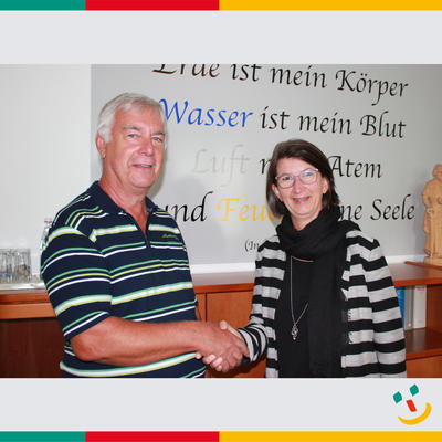 Bild vergrern: Erste Brgermeisterin Dr. Susanne Plank dankte Manfred Jehl fr sein Engagement fr die Ortschaft Leonberg.