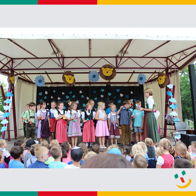 Bild vergrern: Feiern in Bayern, Sommerfest der Maximilian-Grundschule 