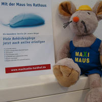 Bild vergr&ouml;&szlig;ern: Mit der Maus in Rathaus!