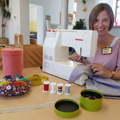 Bild vergr��ern: Aus Alt mach Neu - der Upcycling-Workshop im MehrGenerationenHaus Maxh�tte-Haidhof