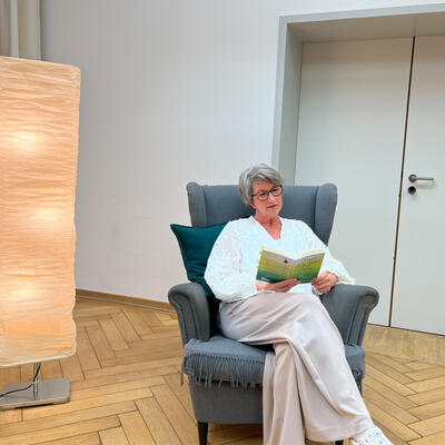 Bild vergr��ern: Susanne Plank stellte im MehrGenerationenHaus ihr Buch 