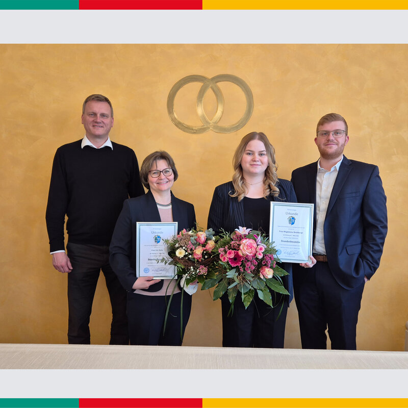 Zwei nene Standesbeamtinnen im Rathaus bestellt