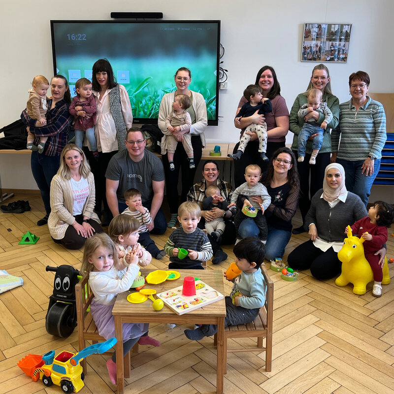 Krabbelgruppe feiert Ostern 2026