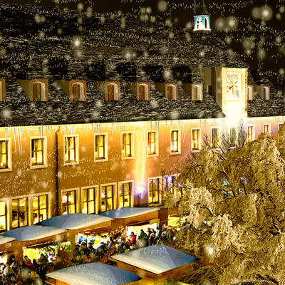 Bild vergr&ouml;&szlig;ern: Weihnachtsmarkt MAxh&uuml;tte-Haidhof mit Schnee